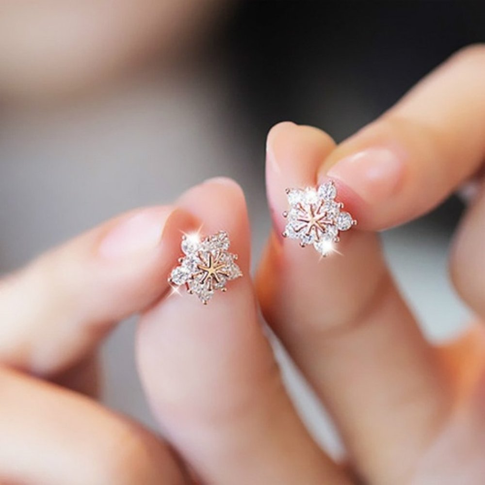 925 Sterling Flower/Snowflake Silver Gem Earrings